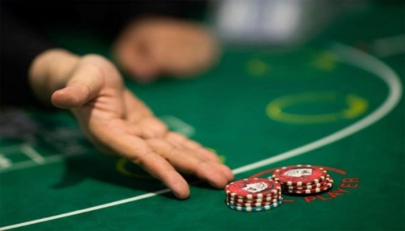 Sử dụng kỹ thuật đánh 1 vé cược khi chơi Baccarat