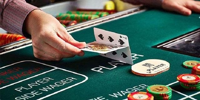 Game Baccarat được đánh giá là có quy luật baccarat chơi đơn giản